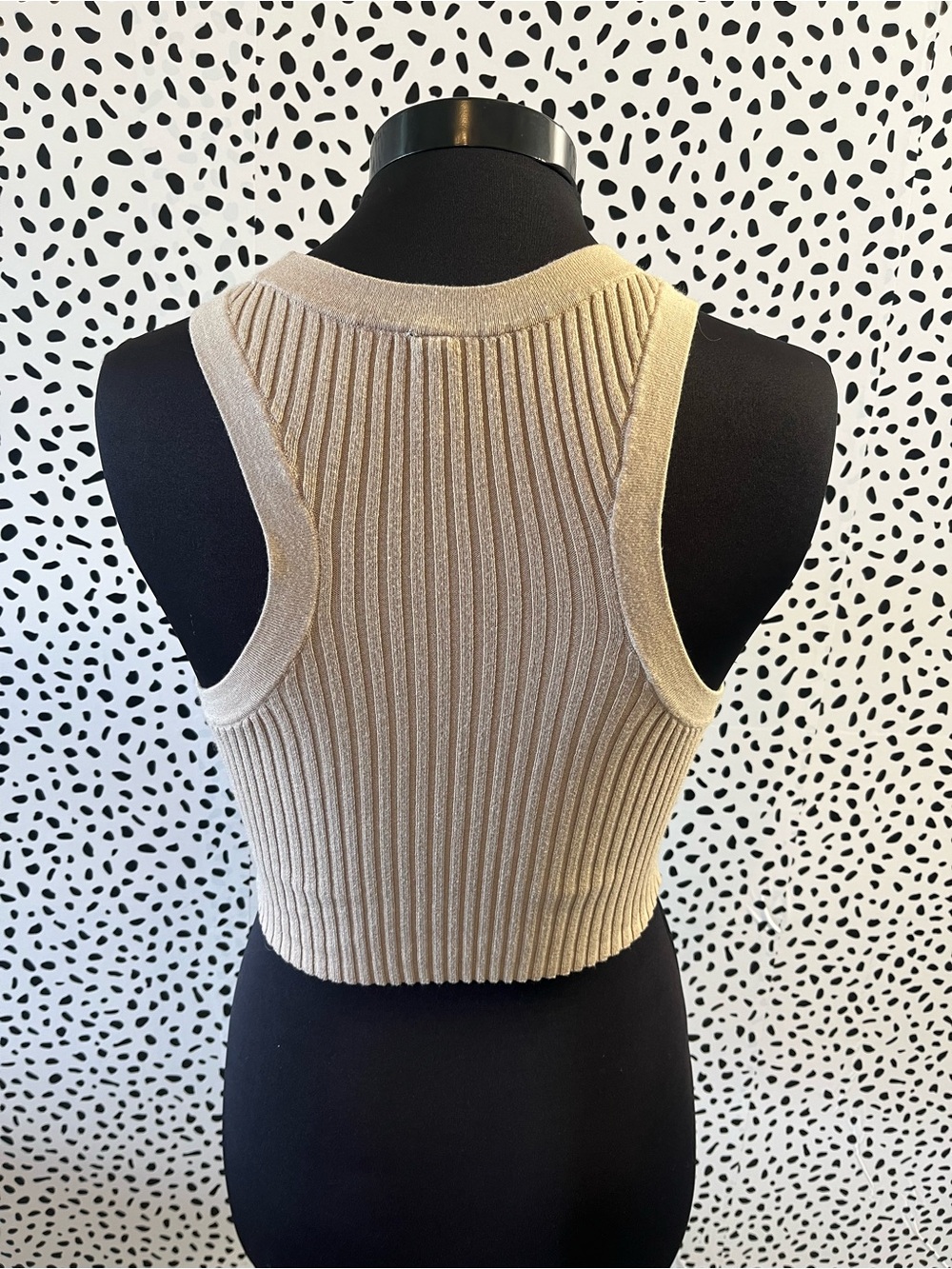 Divided Beige Ribbed Crop Tank - Picture 3 of 7